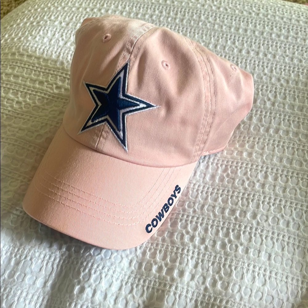 Never Worn NWOT Dallas Cowboys Women's Hat